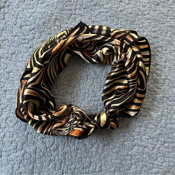 Zebra Print Scarf Black & Rust Safari Silk Feeling Vintage Roller Hem 28” Square - Picture 3 of 10
